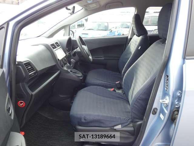 Toyota RACTIS 2011-03 255752-2