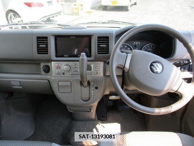 Suzuki EVERY WAGON 2010-12 377780-1