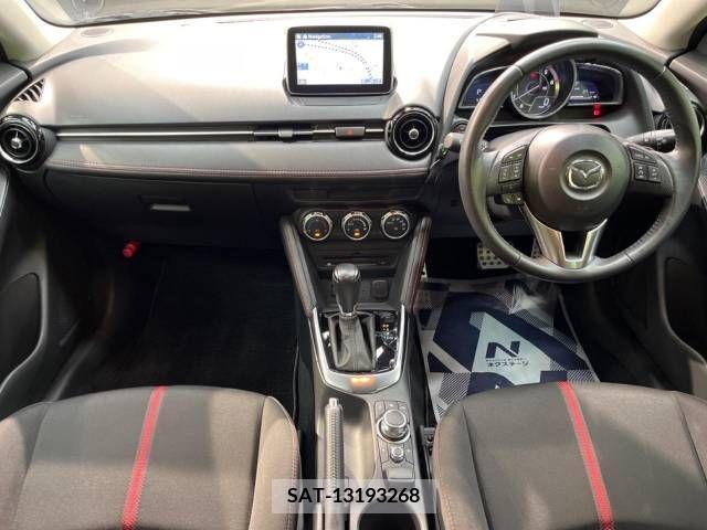 Mazda DEMIO 2015-07 301929-1