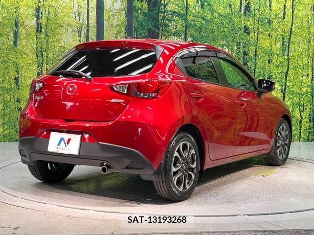 Mazda DEMIO 2015-07 301929-17