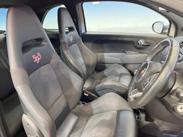Abarth 595 2015-09 189986-6