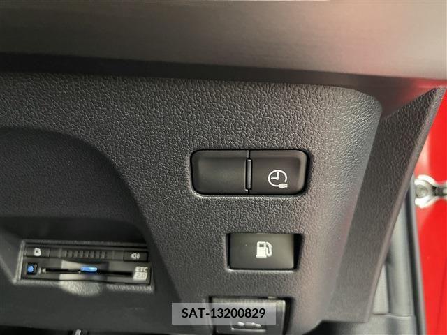 Toyota PRIUS PHV 2018-07 282566-14
