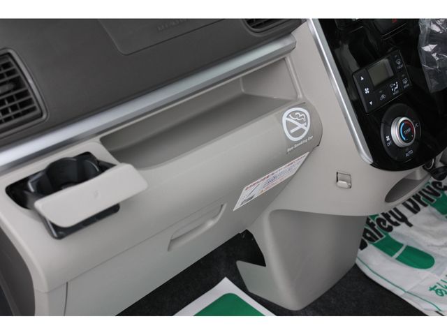 Daihatsu TANTO 2017-05 2989-4