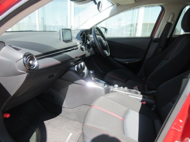 Mazda DEMIO 2015-01 3030-4