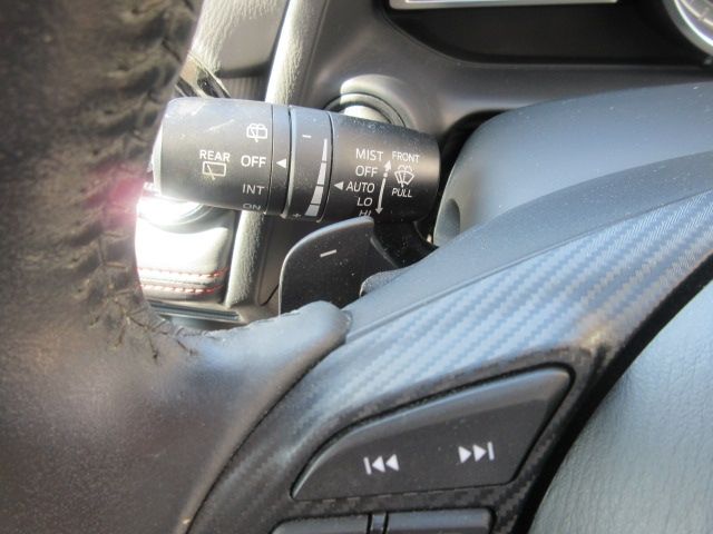 Mazda DEMIO 2015-01 3030-17