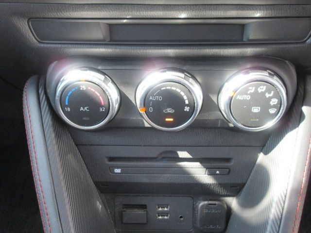 Mazda DEMIO 2015-01 3030-20