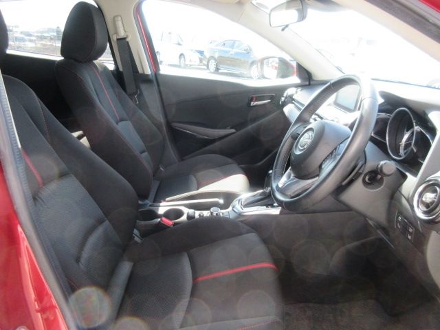Mazda DEMIO 2015-01 3030-11