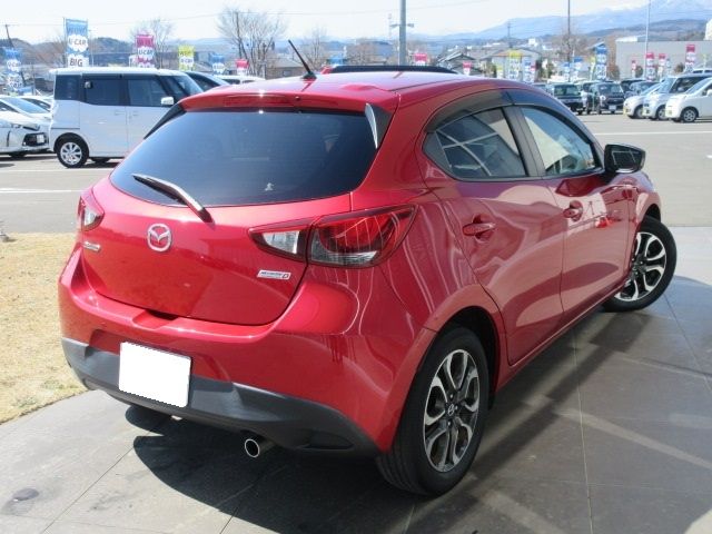 Mazda DEMIO 2015-01 3030-1