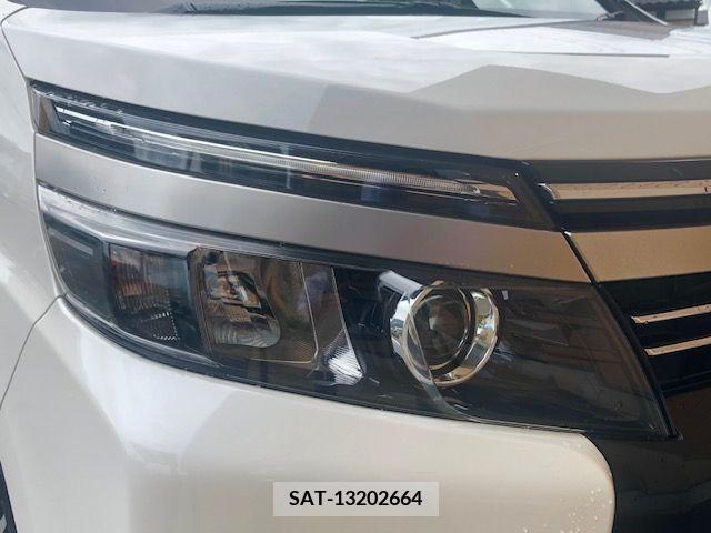 Toyota VOXY 2016-10 378463-25