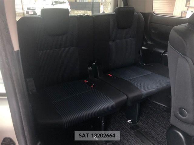 Toyota VOXY 2016-10 378463-21
