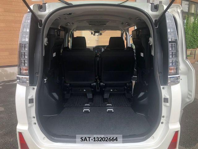 Toyota VOXY 2016-10 378463-20