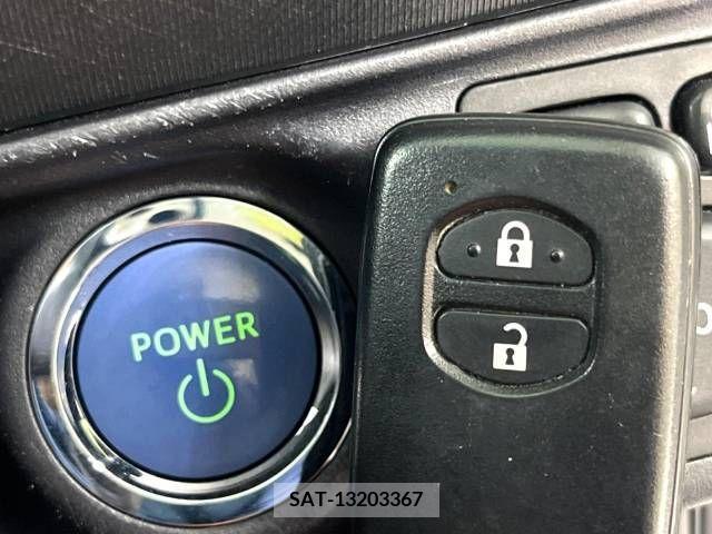 Toyota AQUA 2013-07 292138-6