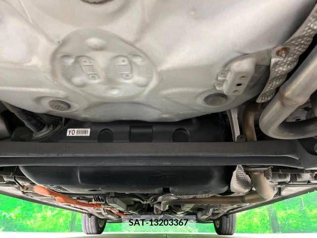 Toyota AQUA 2013-07 292138-19