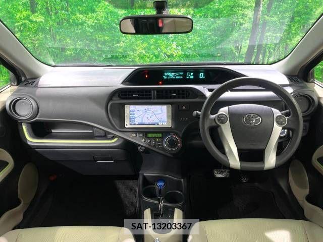 Toyota AQUA 2013-07 292138-1