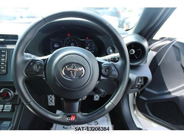 Toyota 86 2021-12 332523-15