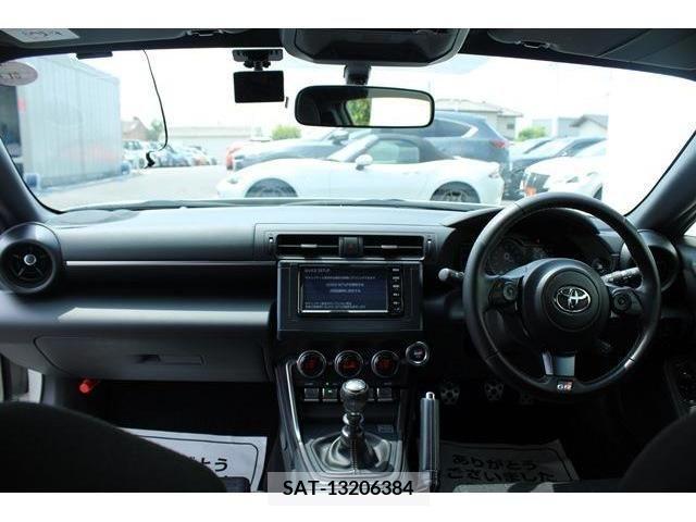 Toyota 86 2021-12 332523-14