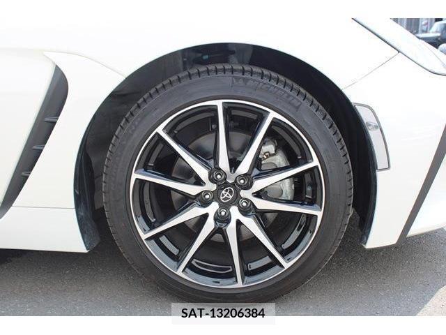 Toyota 86 2021-12 332523-11