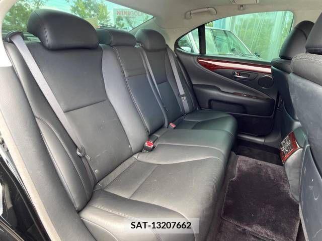 Lexus LS 2007-04 275458-10