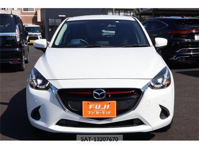 Mazda DEMIO 2019-03 210976-26