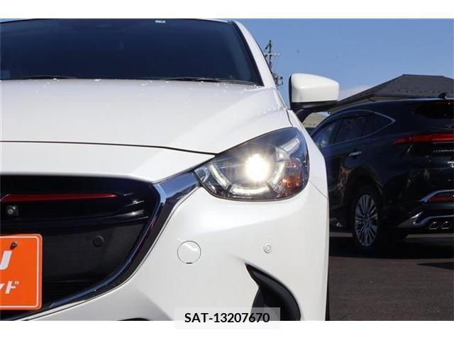 Mazda DEMIO 2019-03 210976-24