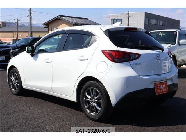Mazda DEMIO 2019-03 210976-1