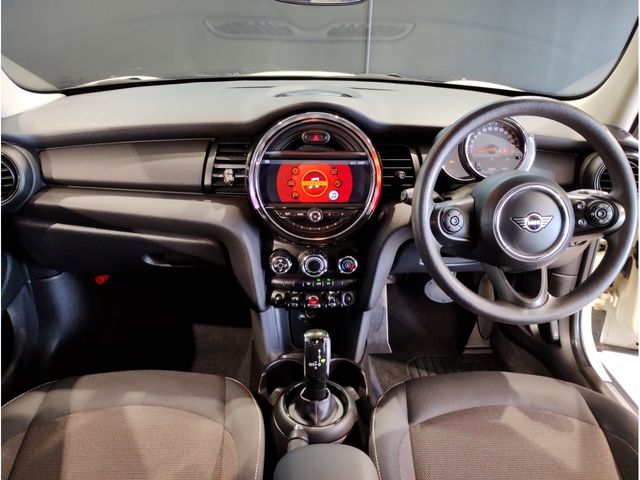 Bmw MINI 2019-03 24593-1