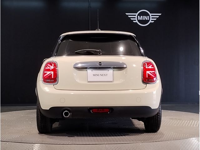 Bmw MINI 2019-03 24593-4
