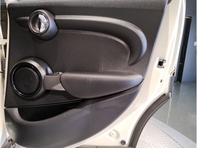Bmw MINI 2019-03 24593-27