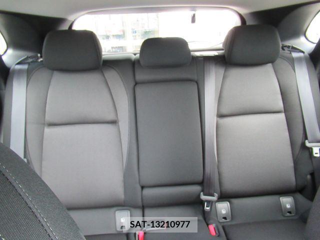 Mazda CX-30 2021-06 213574-9