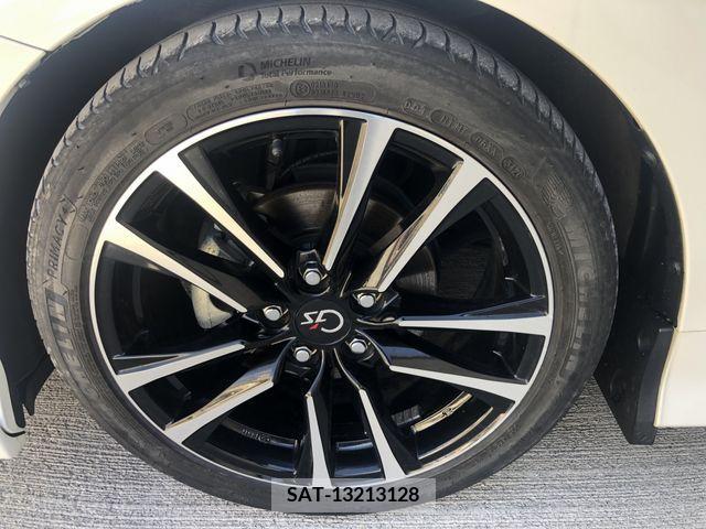 Toyota PRIUS ALPHA 2017-08 212888-14