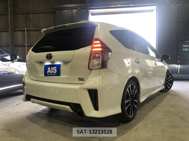 Toyota PRIUS ALPHA 2017-08 212888-2