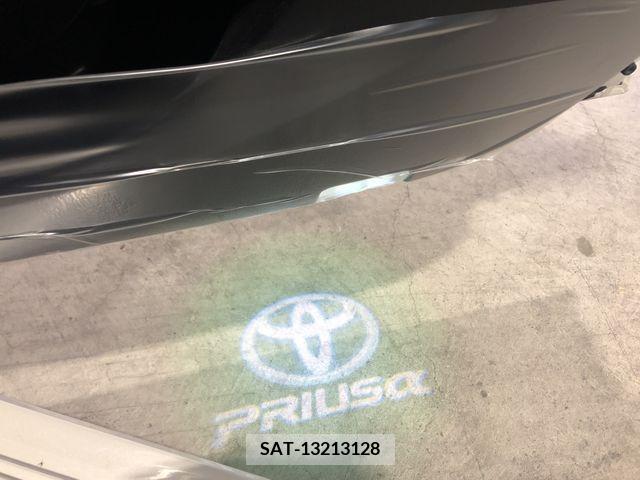 Toyota PRIUS ALPHA 2017-08 212888-6