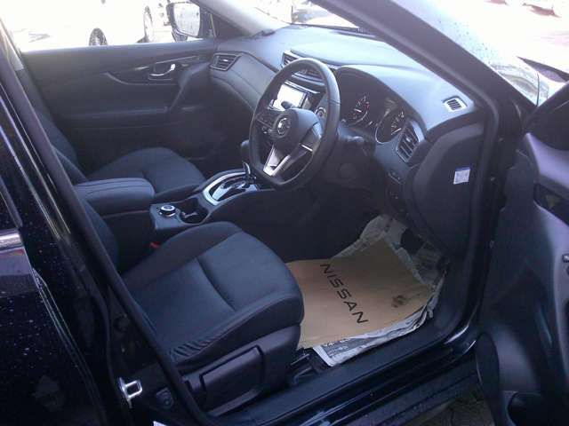Nissan X-TRAIL 2018-10 17529-6