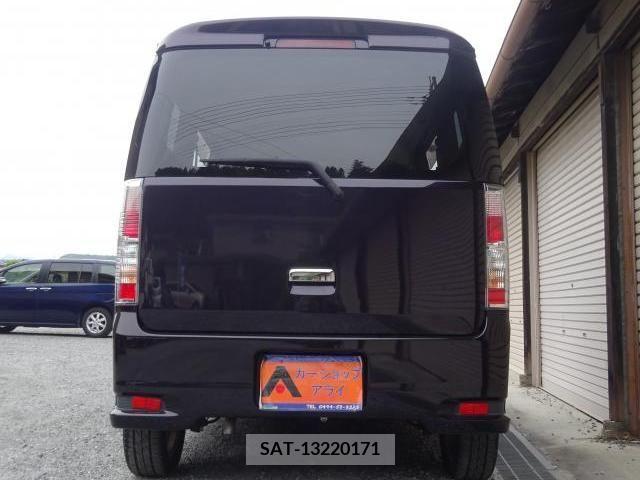 Suzuki EVERY WAGON 2012-07 206071-3