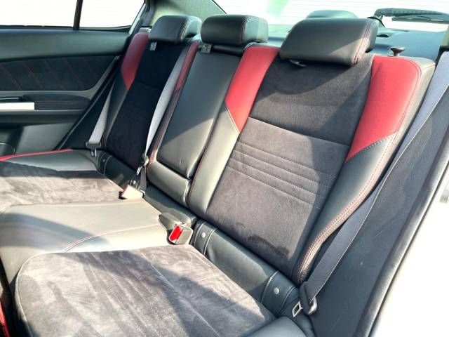 Subaru WRX STI 2015-08 194460-10