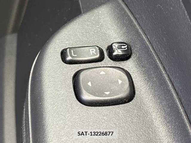 Toyota VELLFIRE 2012-02 369831-12