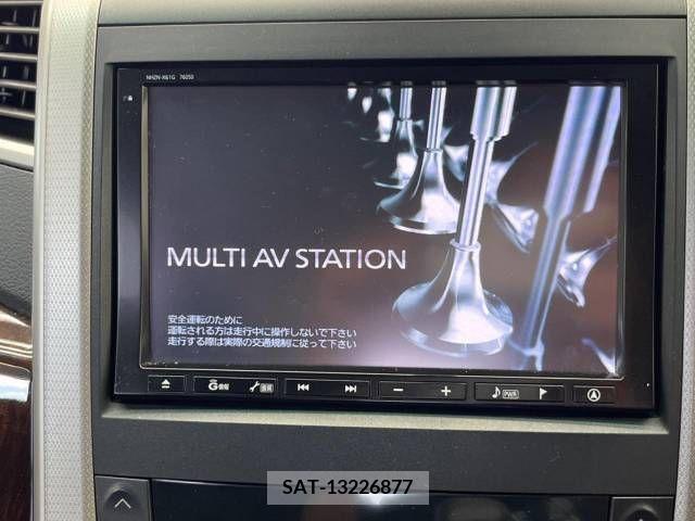 Toyota VELLFIRE 2012-02 369831-2
