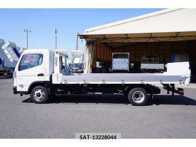 Mitsubishi CANTER 2022-10 263845-2