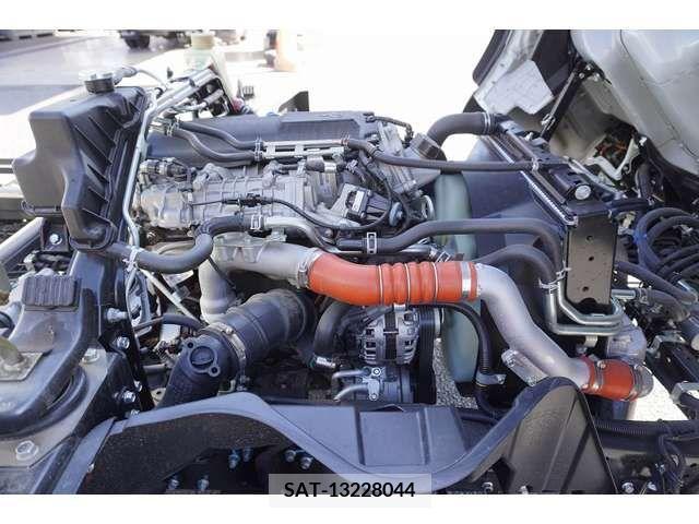 Mitsubishi CANTER 2022-10 263845-14