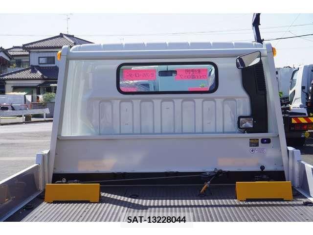 Mitsubishi CANTER 2022-10 263845-19
