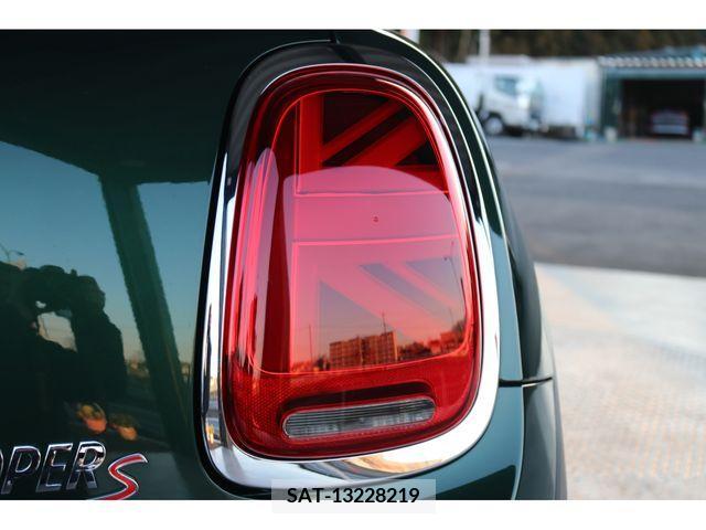 Bmw MINI 2019-01 215144-13