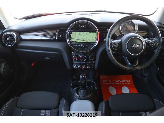 Bmw MINI 2019-01 215144-1