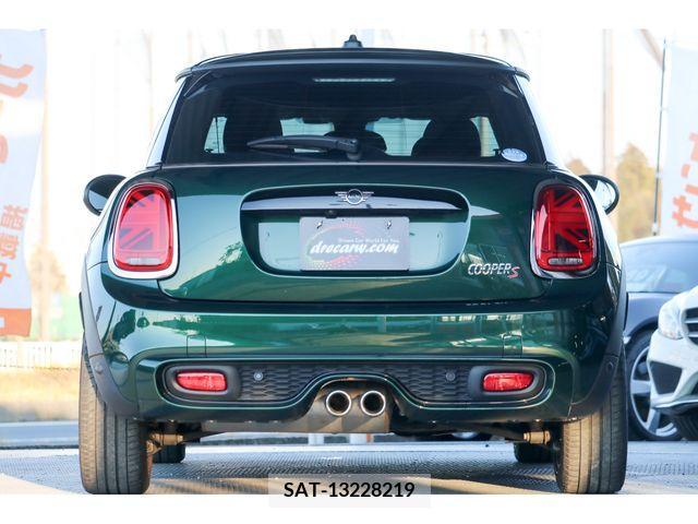 Bmw MINI 2019-01 215144-4