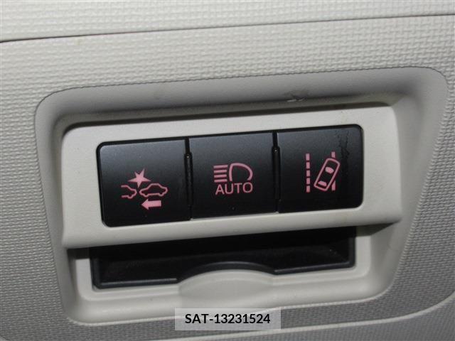Toyota SPADE 2017-07 220561-13