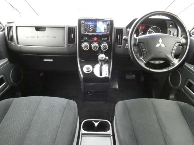 Mitsubishi DELICA D5 2015-08 18154-4