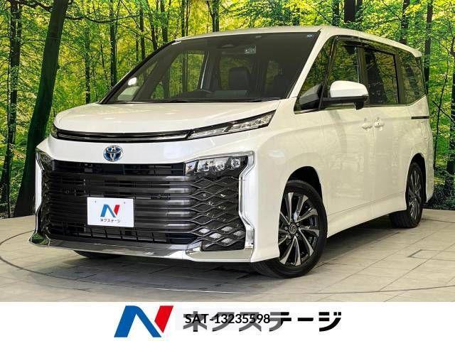 Toyota VOXY HYBRID 2022-10 341512-0