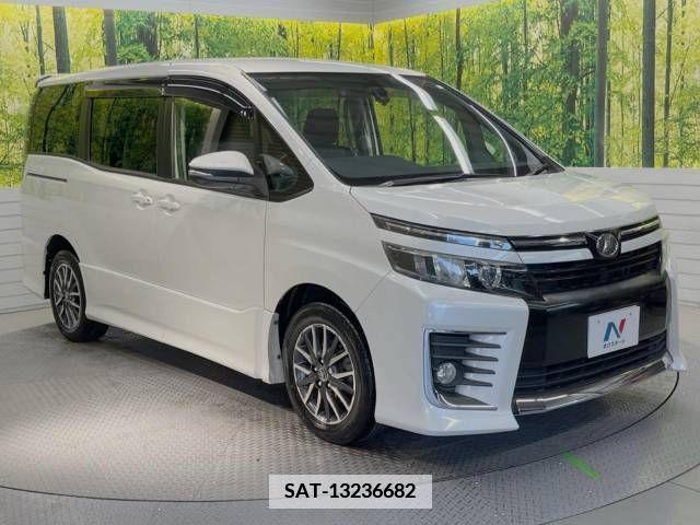 Toyota VOXY 2014-02 379911-16