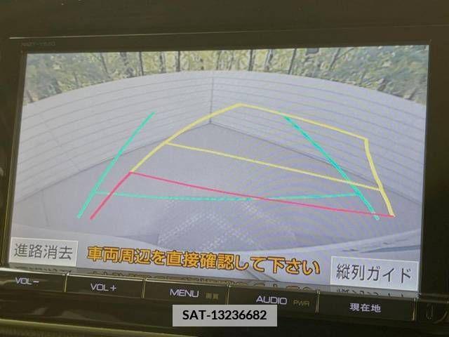 Toyota VOXY 2014-02 379911-4