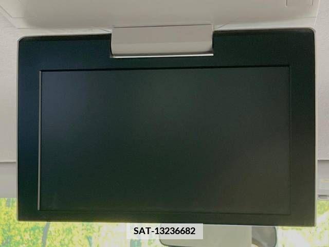 Toyota VOXY 2014-02 379911-2
