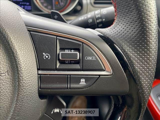 Suzuki SWIFT 2018-04 320799-14